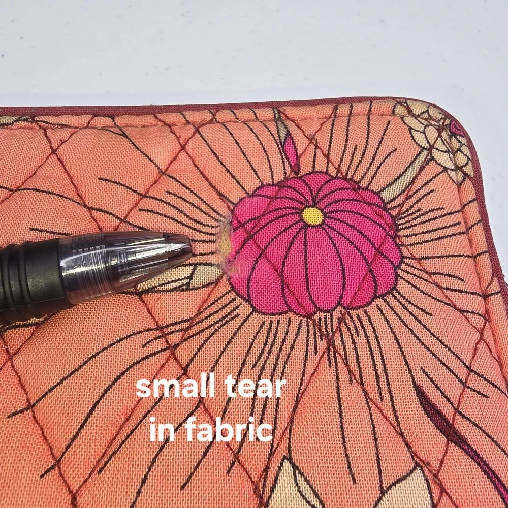 VERA BRADLEY Zip Around Clutch Wallet In Bohemian Blooms Pattern -1700‎ - Picture 5 of 5